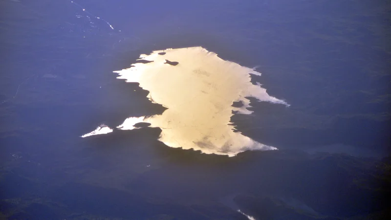 Aerial - Millerton Lake, CA 01.jpg