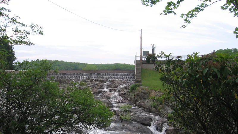 Saugatuck spillway 107.JPG