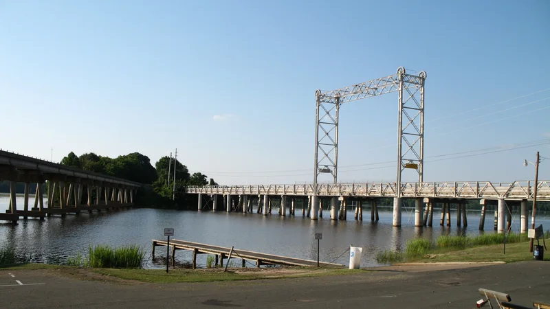Mooringsport LA Bridges.jpg