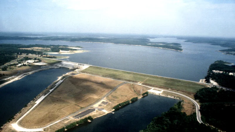 USACE Harry S Truman Dam Missouri.jpg