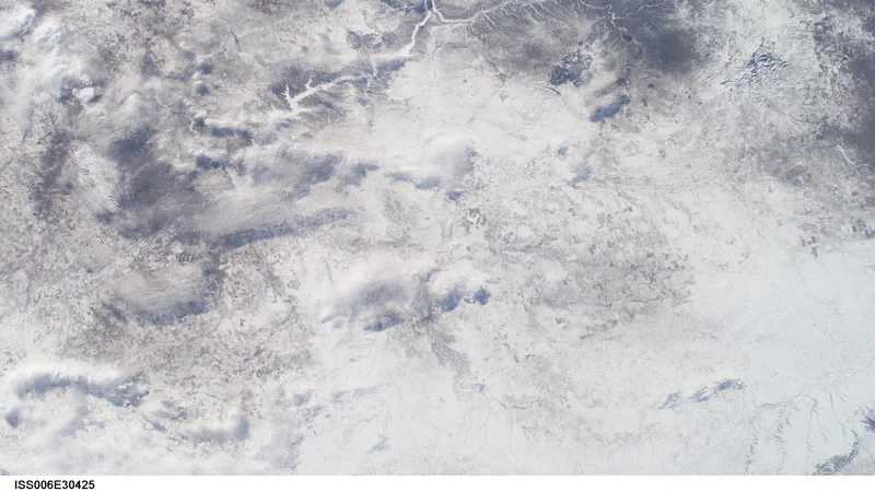ISS006-E-30425 - View of Montana.jpg