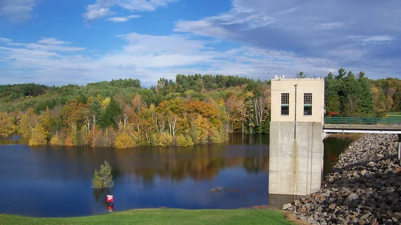 Edward MacDowell Lake - panoramio.jpg