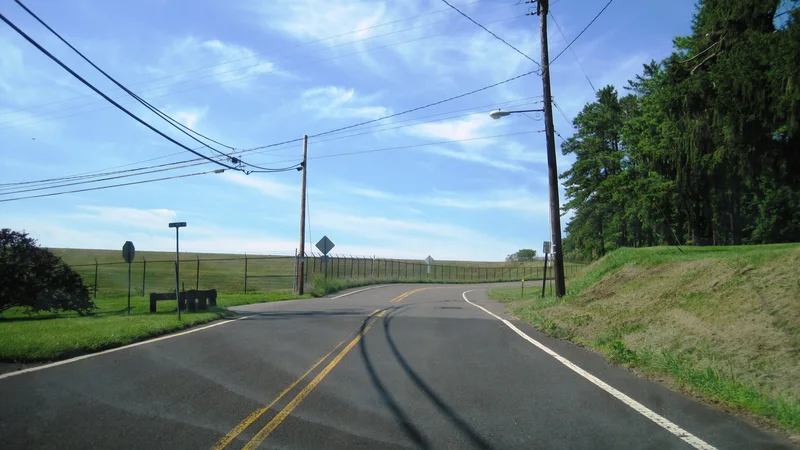 Hunterdon NJ CR 629 northern terminus, July 2023.jpg