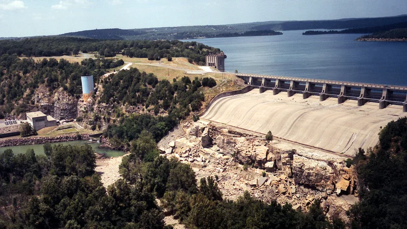 USACE Tenkiller Lake and Dam.jpg