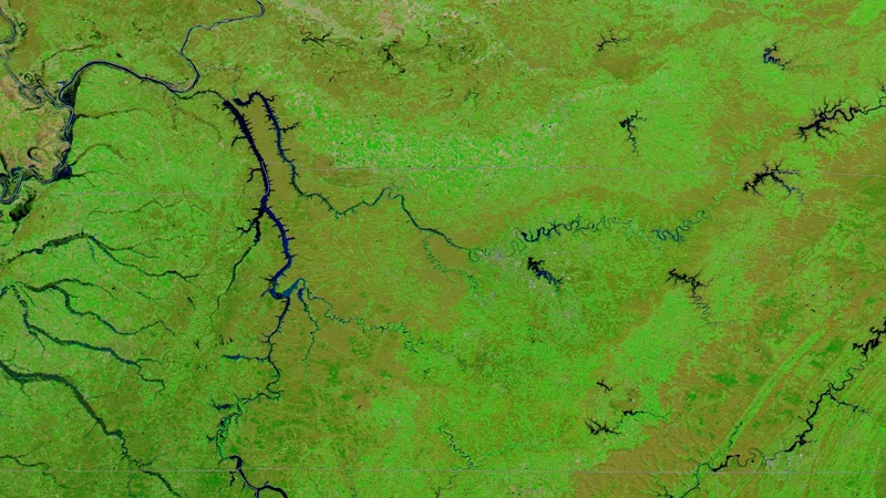Flooding in Tennessee (MODIS 2021-04-01).jpg