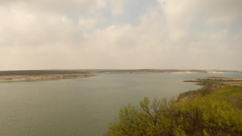 Lake Amistad north of Del Rio, TX DSCN0915.JPG