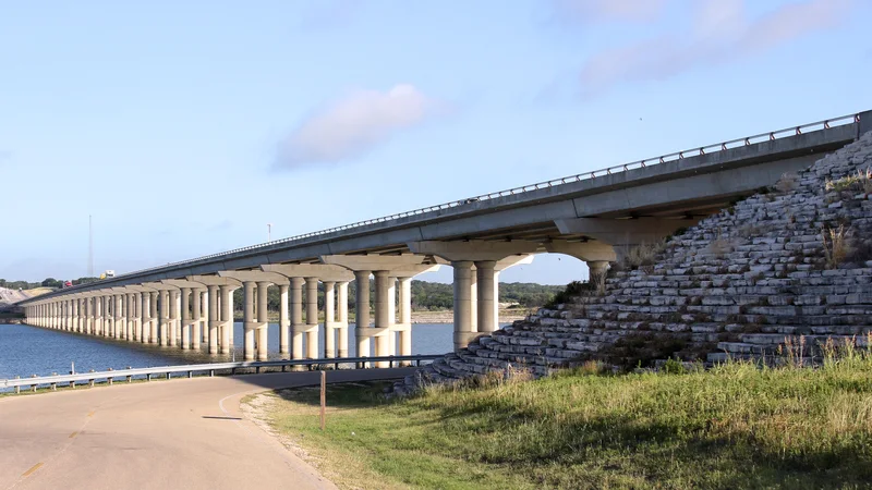 Highway 36 Bridge over Belton Lake Substructure.jpg