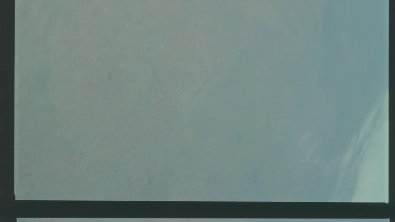 AS09-22-3336 (22034859615).jpg