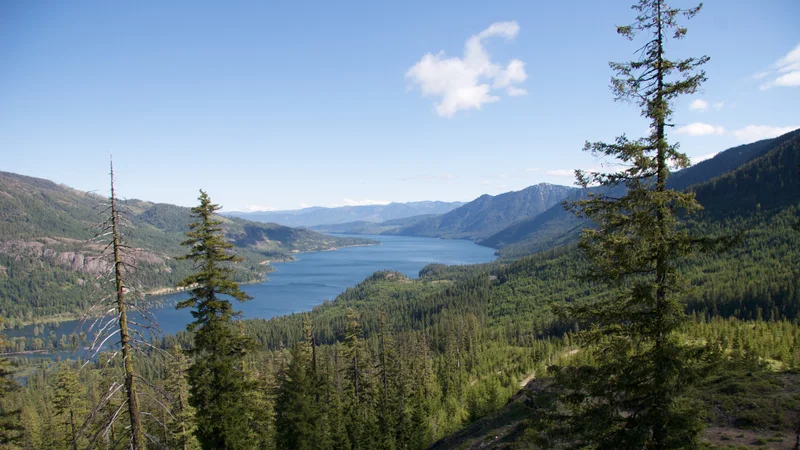 Lake Cle Elum - panoramio.jpg