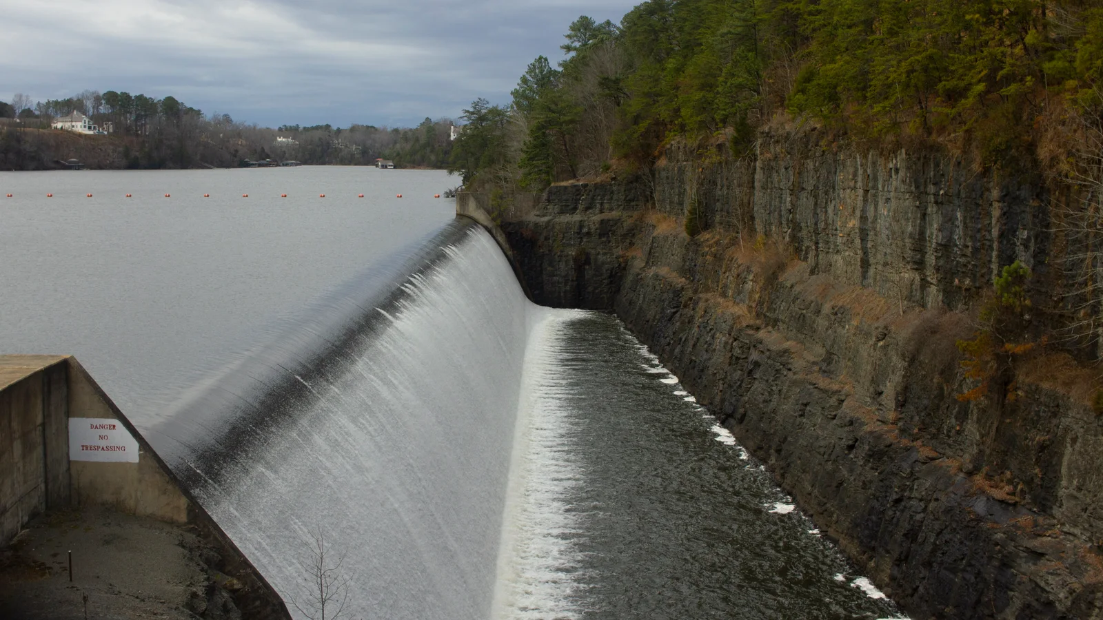 Lake Tuscaloosa Spillway Tuscaloosa, AL.jpg