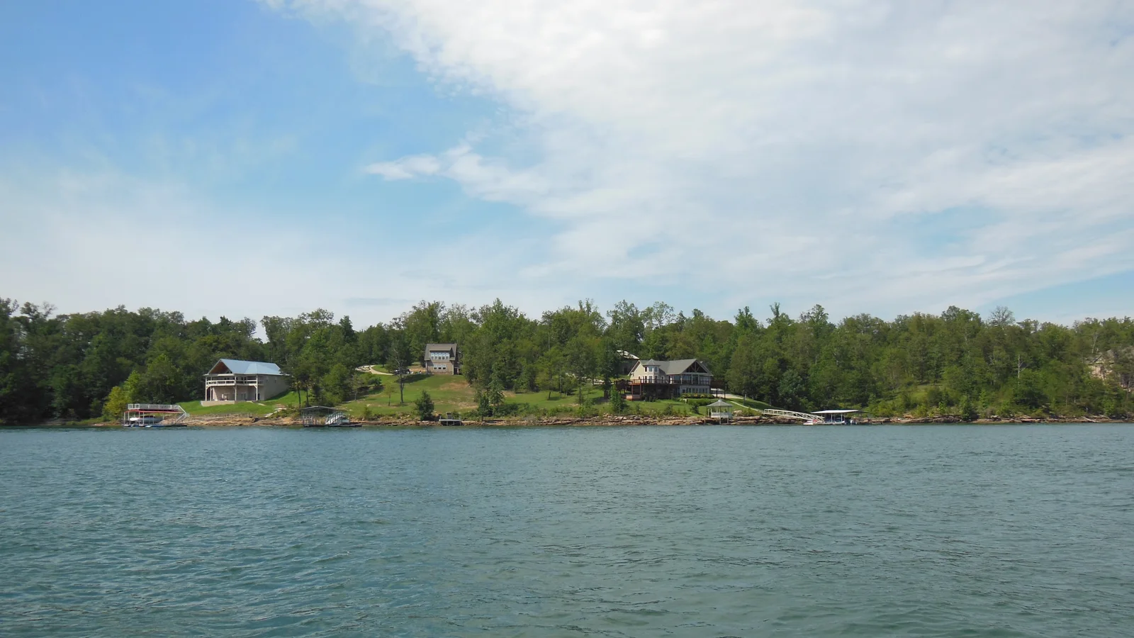 Homes on lake.JPG