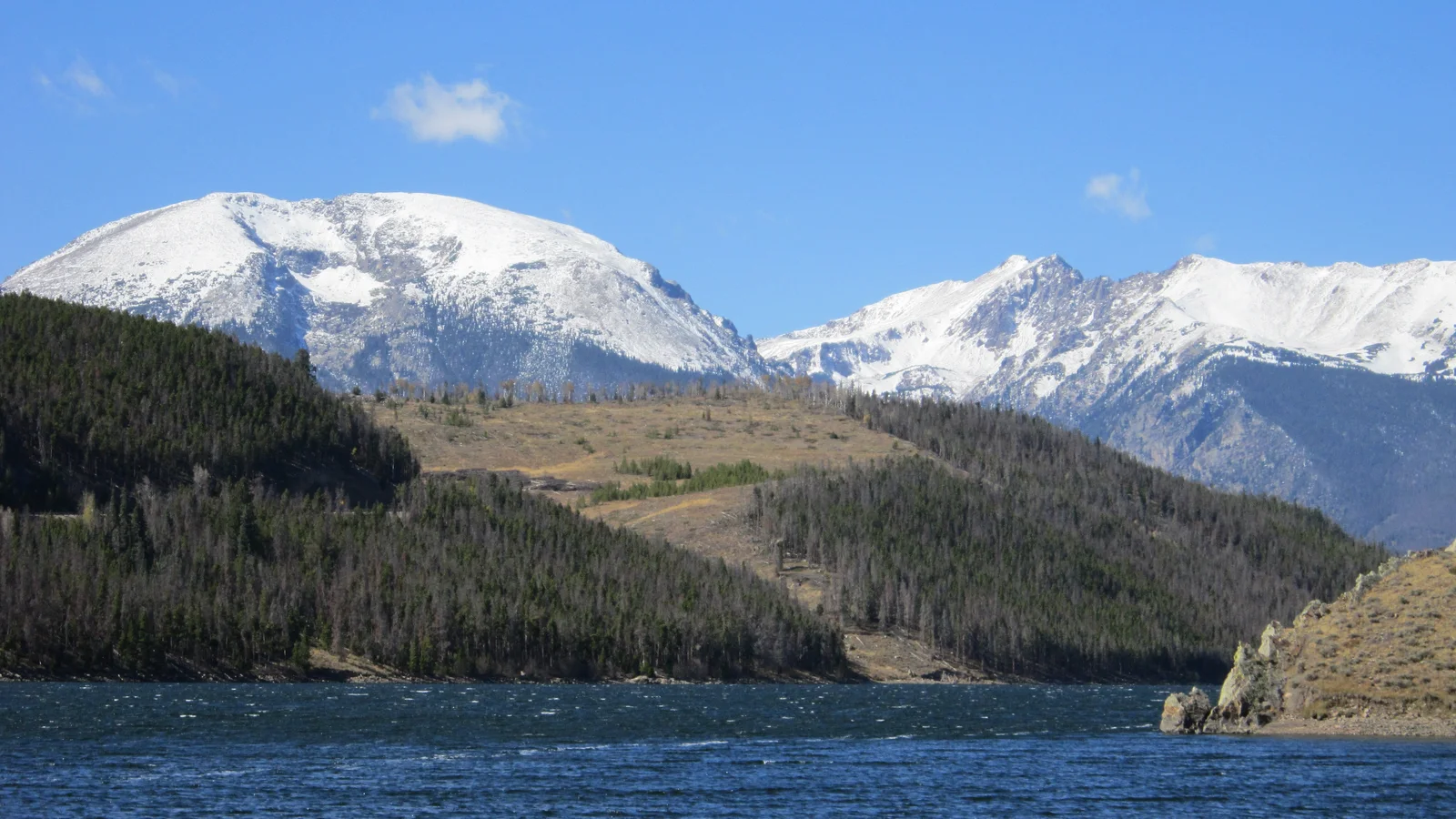 Lake Dillon, in Colorado, in October 2011.jpg