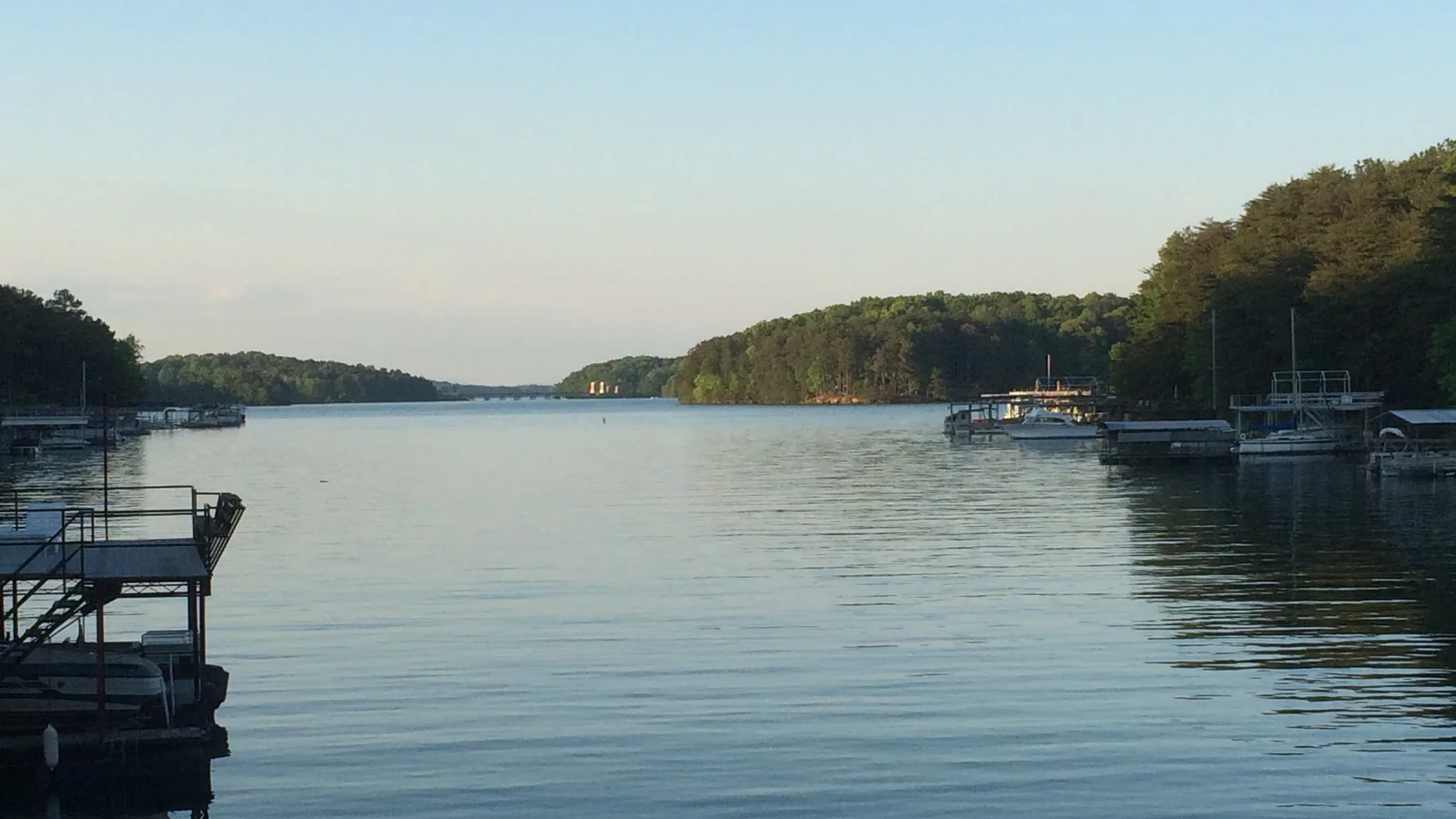 Lake Sidney Lanier.jpg