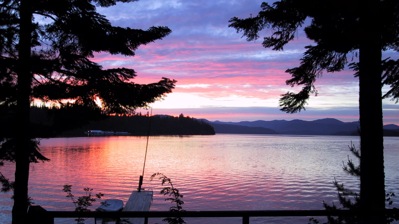 Sunset CavanaughBay PriestLake.jpg