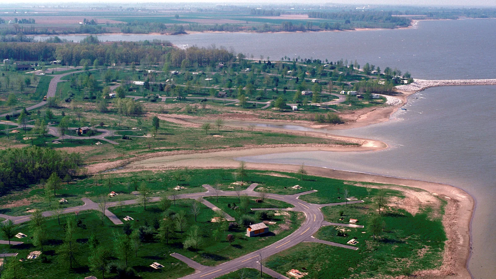 Aerial view of Carlyle Lake, Illinois.