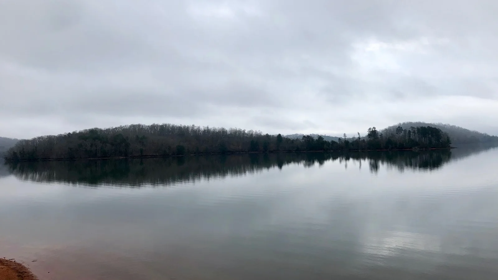 Chatuge Lake, Hayesville, NC (46696077031).jpg