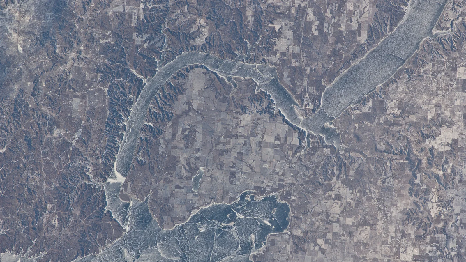 Shoreline of Lake Sakakawea, Fort Stevenson State Park, North Dakota.