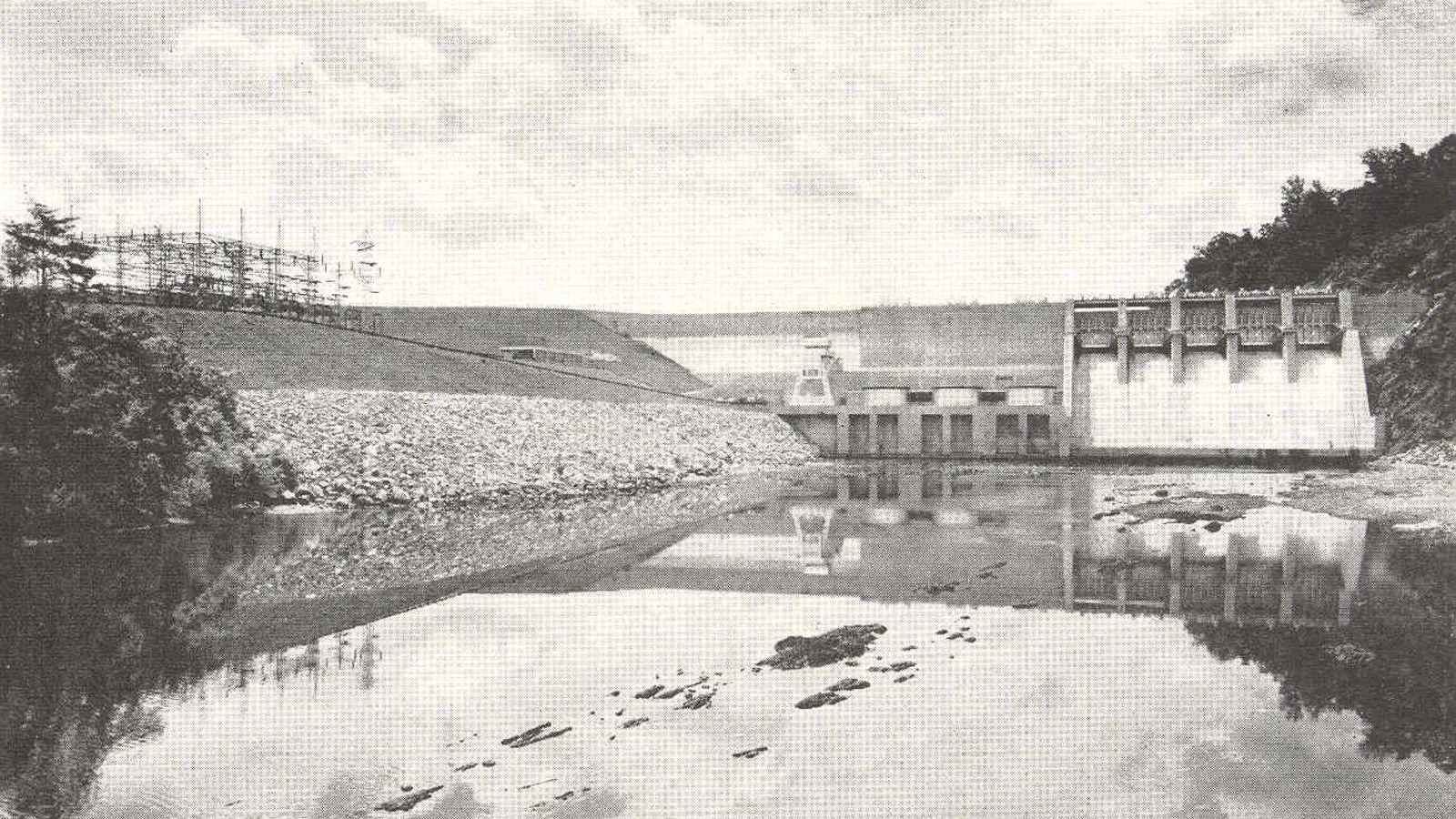 Boone-dam-tva1.jpg