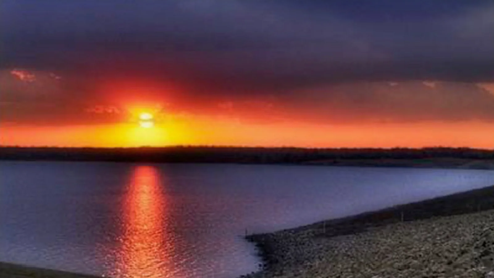 Pat Mayse Lake Dam.jpg