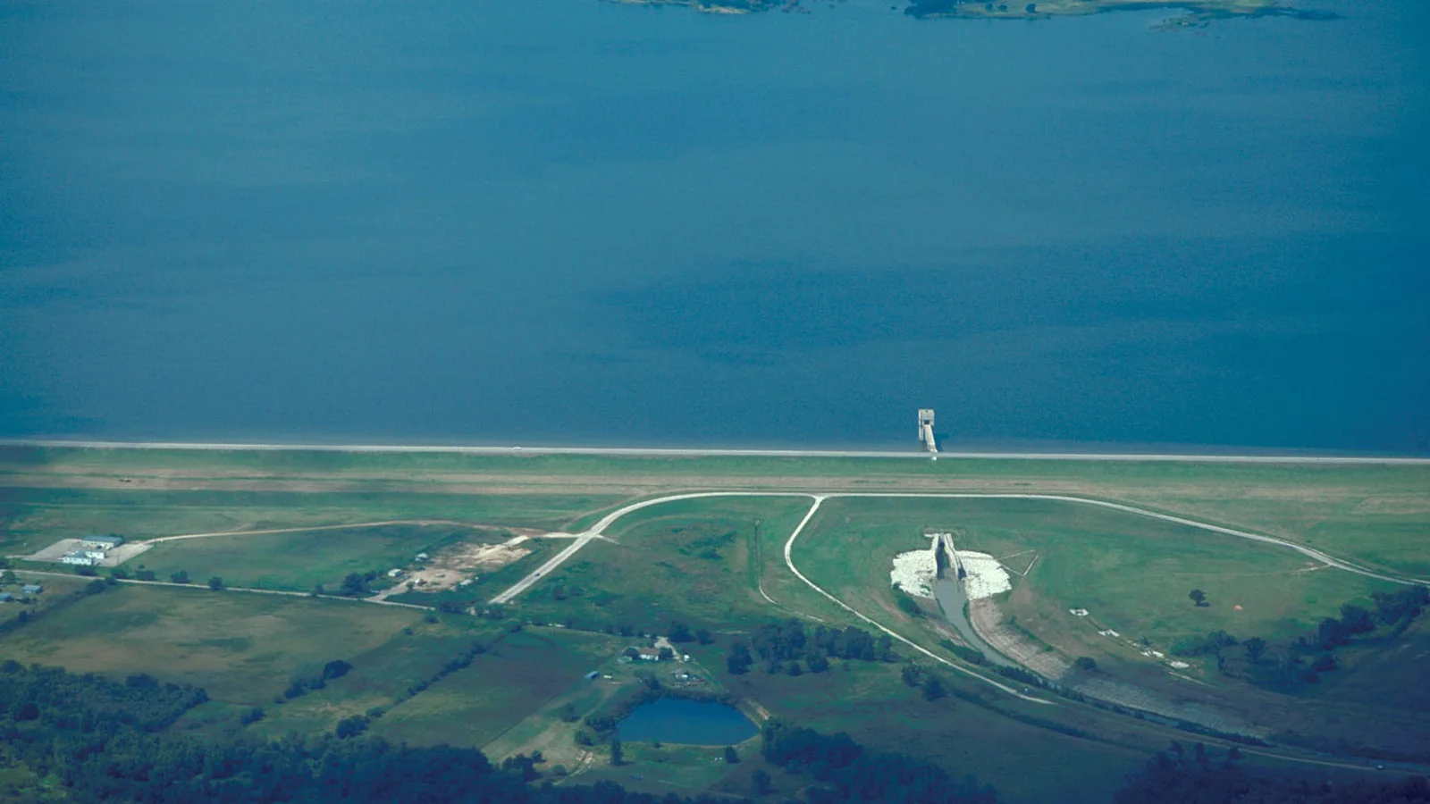USACE Ray Roberts Lake and Dam.jpg