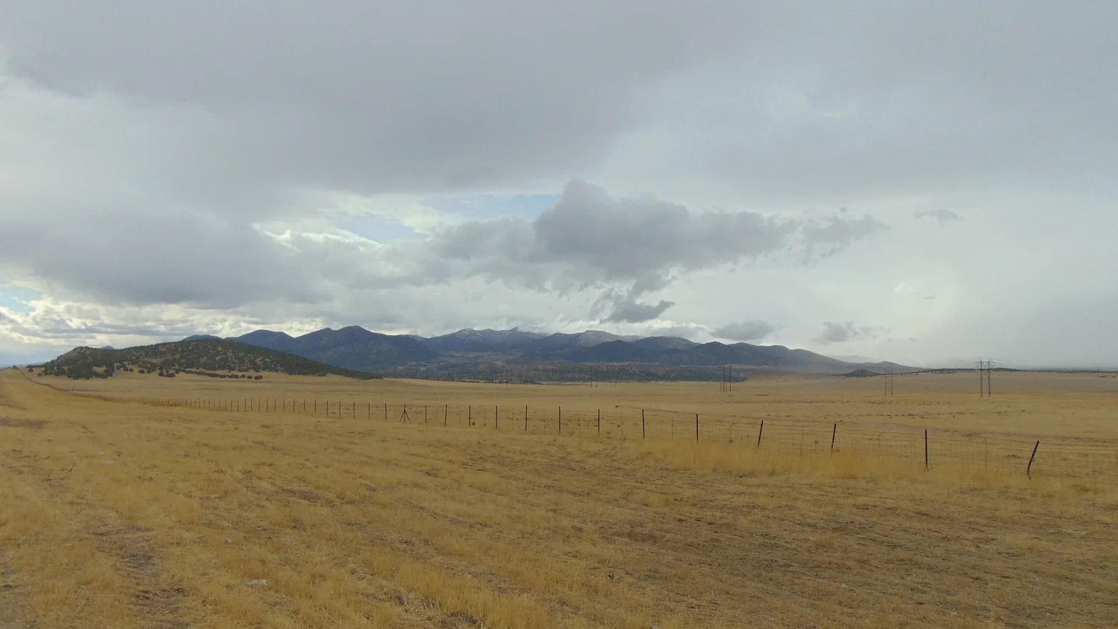 Valley Mountains from SR-28, Juab County, Utah, Nov 20.jpg