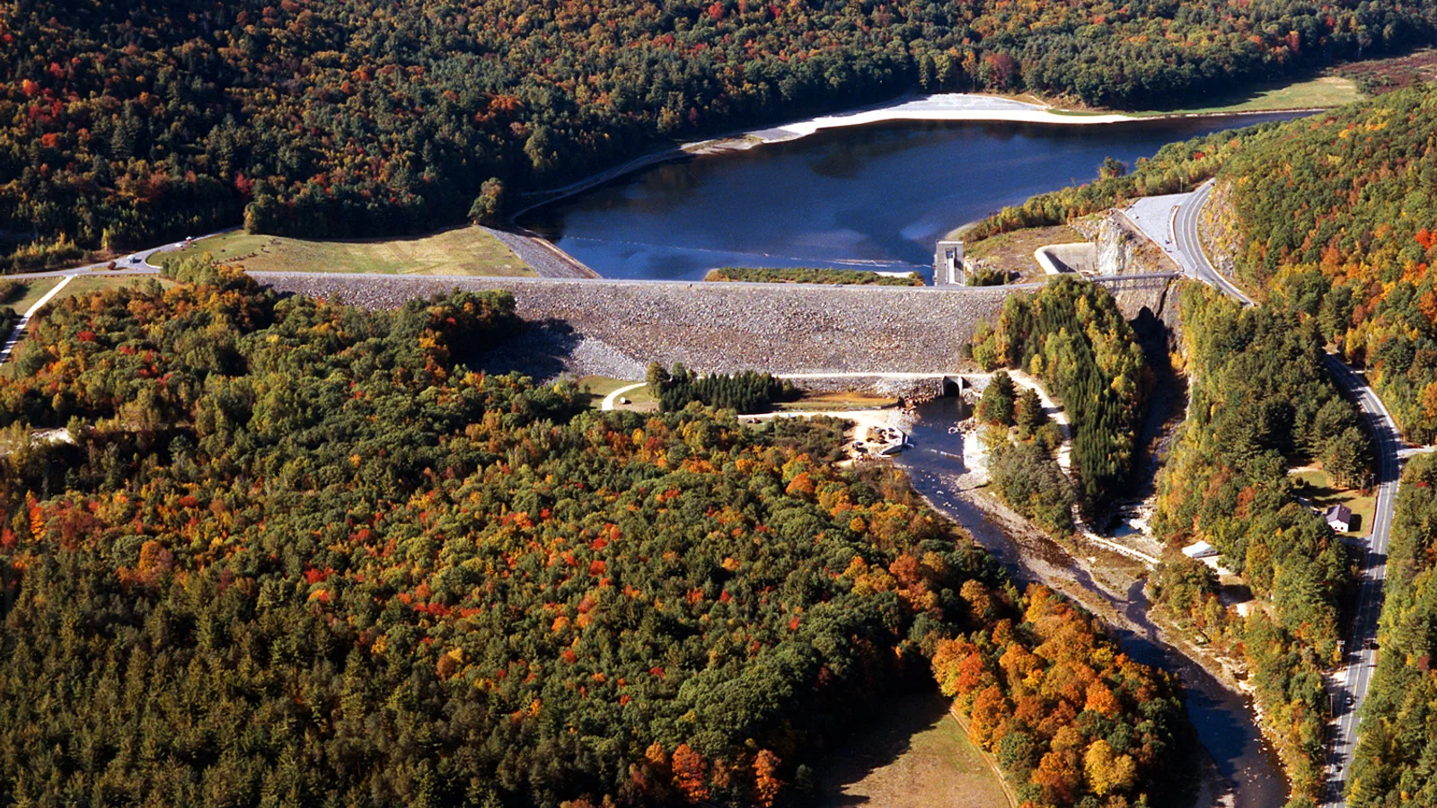 USACE Townshend Lake and Dam.jpg