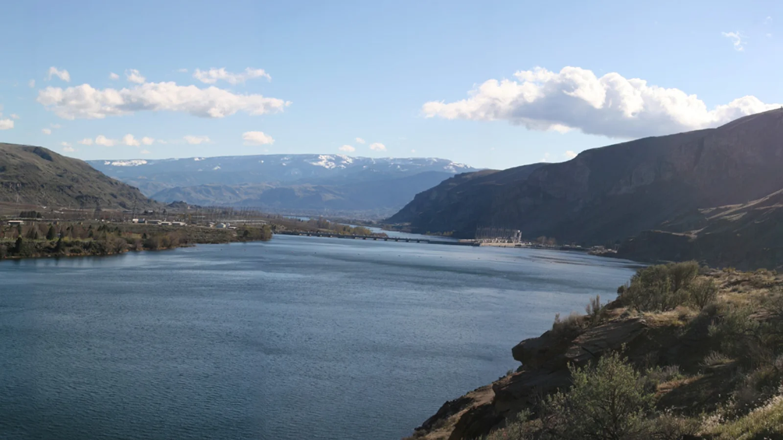 Lake entiat pano.jpg
